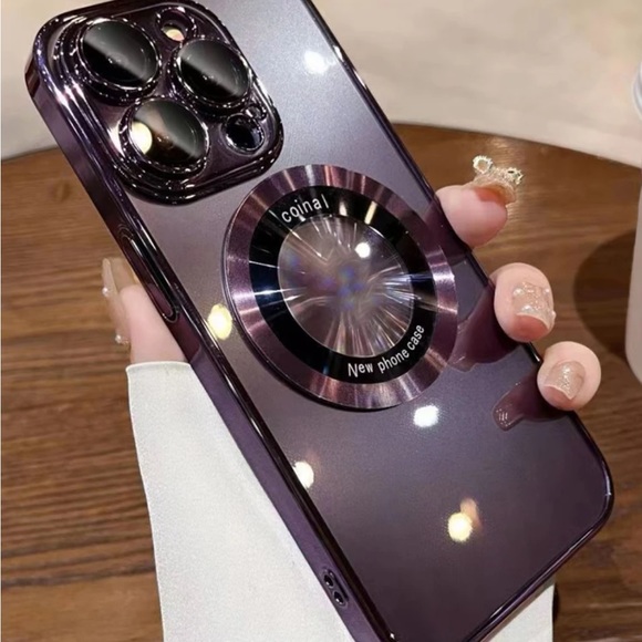 Magnetic Clear Phone Case - Picture 4 of 6